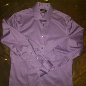 DNKY Dress shirt stretch fabric, fitted design. Beautiful Mauve Color.